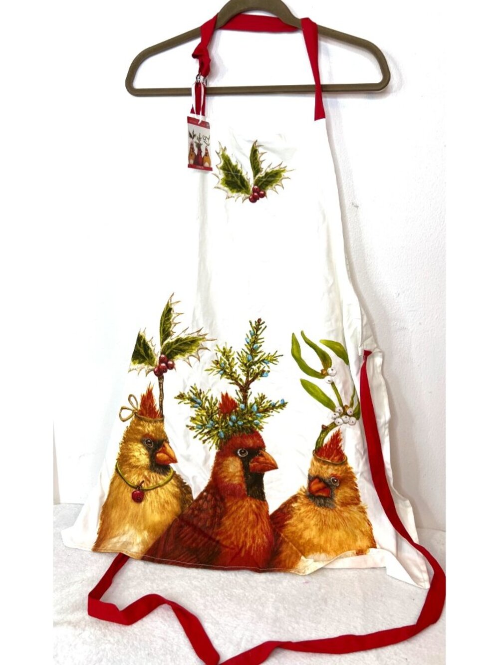 Vicki Sawyer Cotton Apron Whimsical Cardinals Festive Holly Christmas Gift NEW